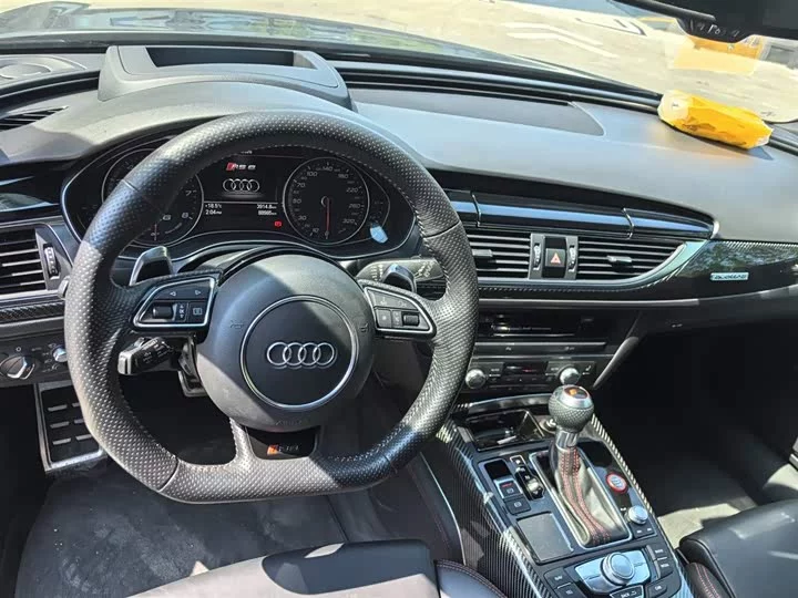 Audi RS 6