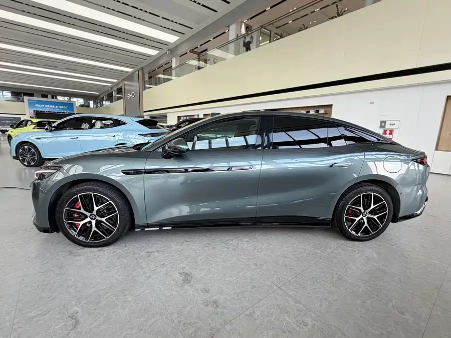 BYD Han L