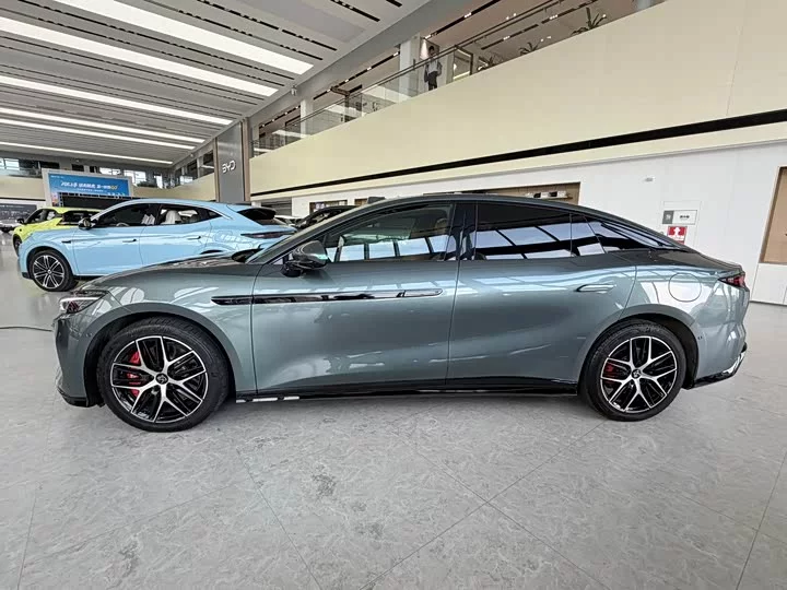 BYD Han L