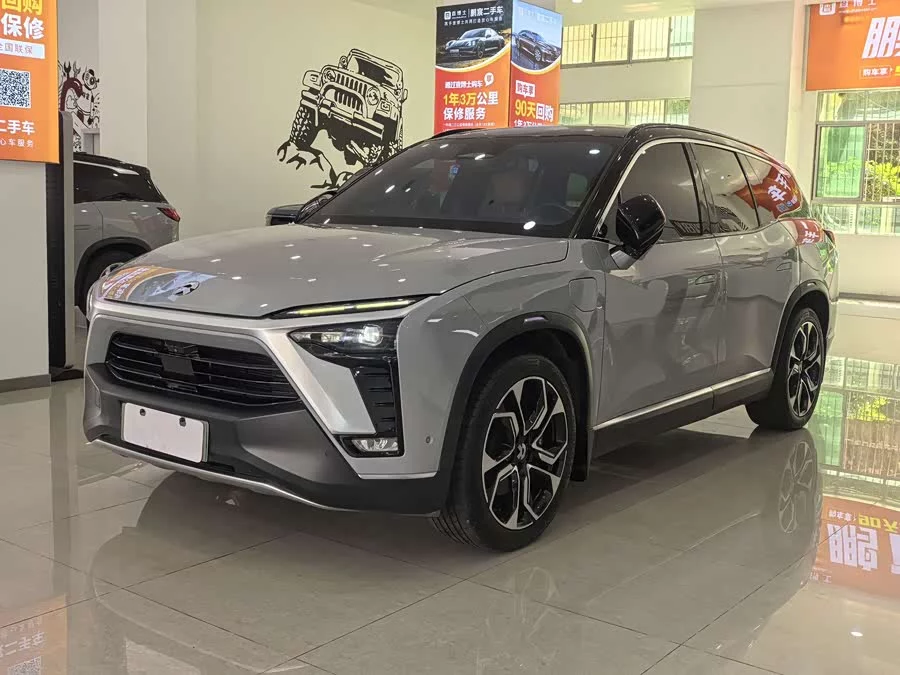 NIO ES8
