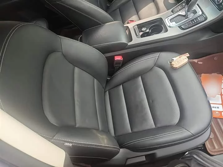 Geely Emgrand GS