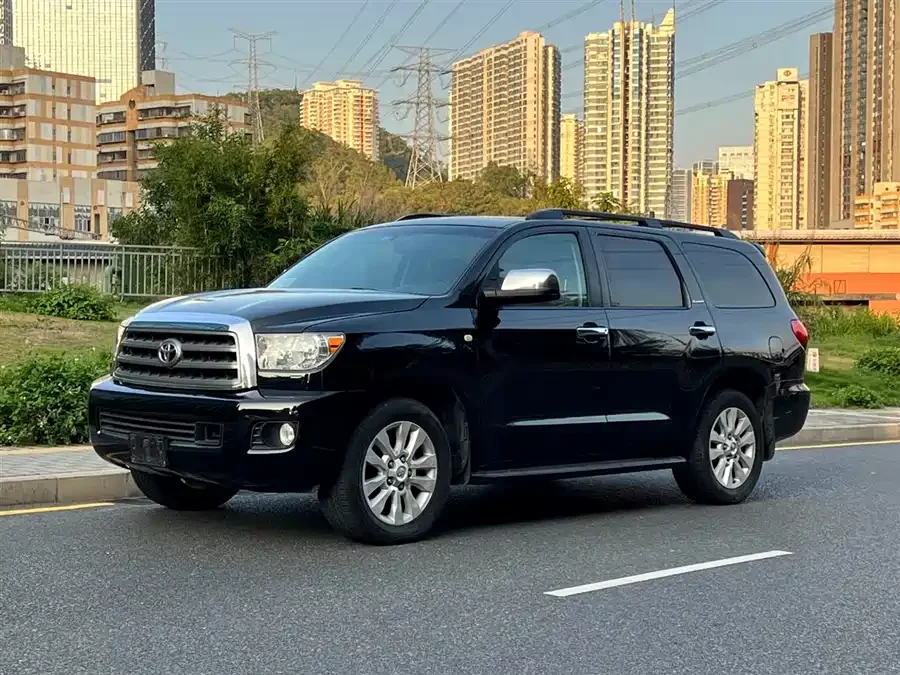 Toyota Sequoia
