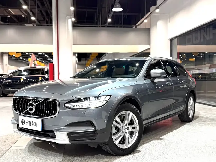 Volvo V90