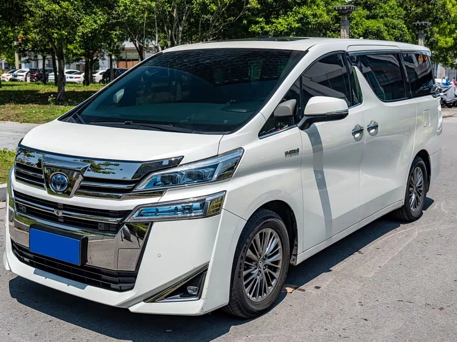Toyota Crown Vellfire