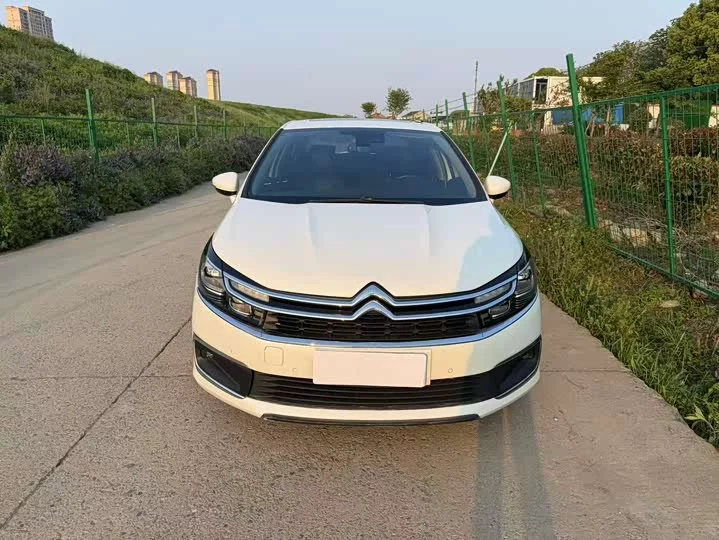 Citroën C4L