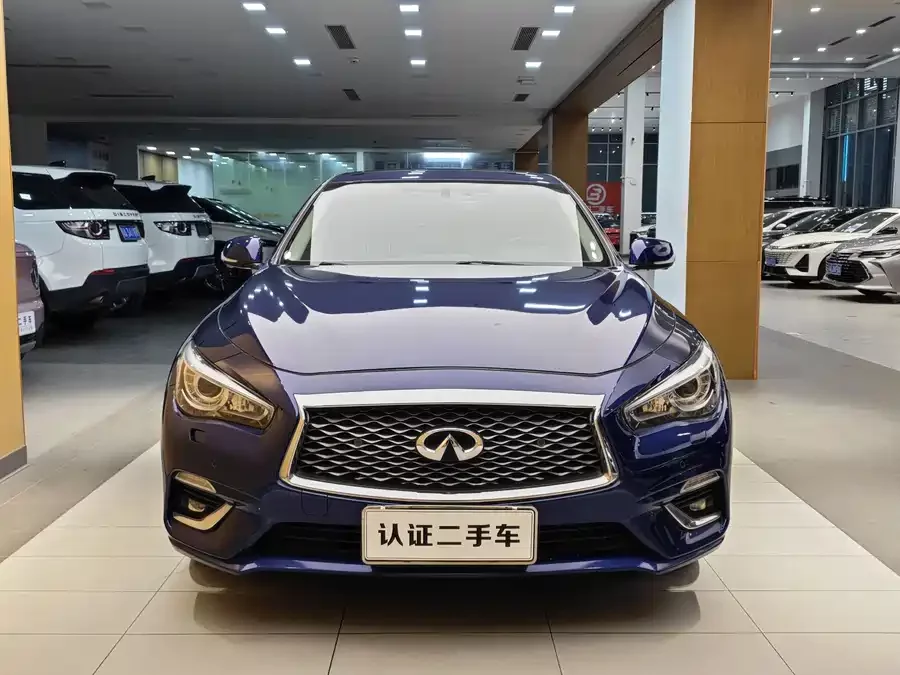 Infiniti Q50L