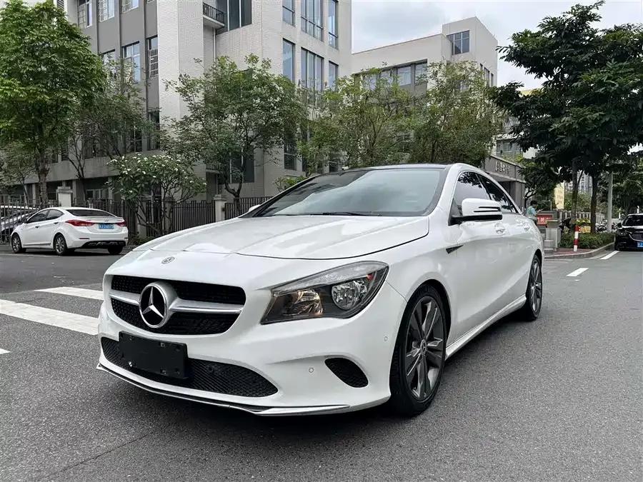 Mercedes-Benz CLA