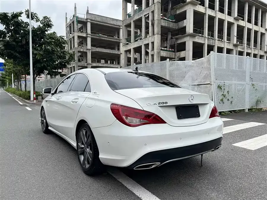 Mercedes-Benz CLA