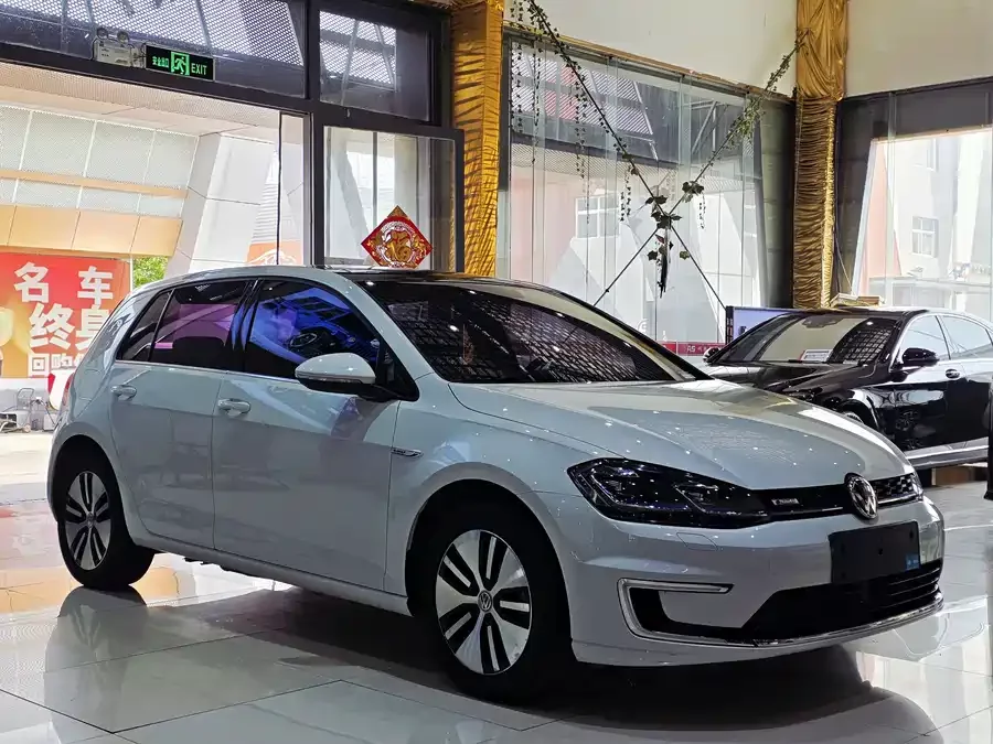 Volkswagen Golf (Pure Electric)