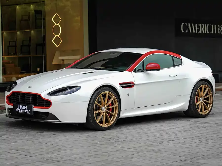 Aston Martin V8 Vantage