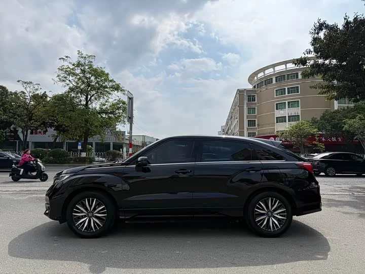 Honda Crown Road