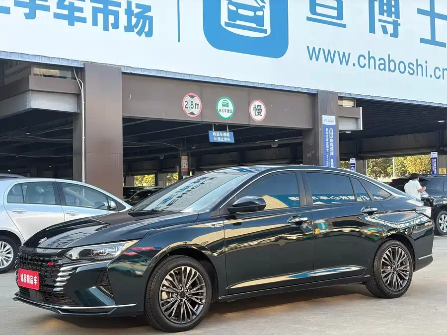 Dongfeng Yixuan MAX