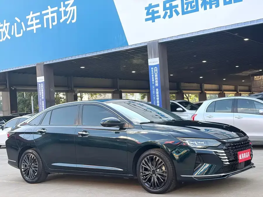 Dongfeng Yixuan MAX