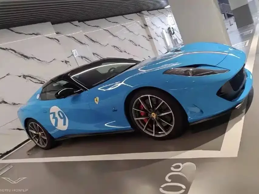 Ferrari 812