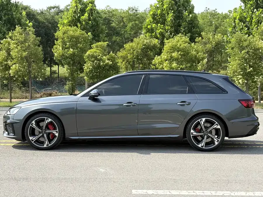 Audi S4