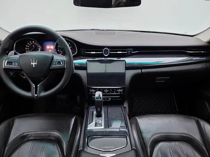 Maserati President