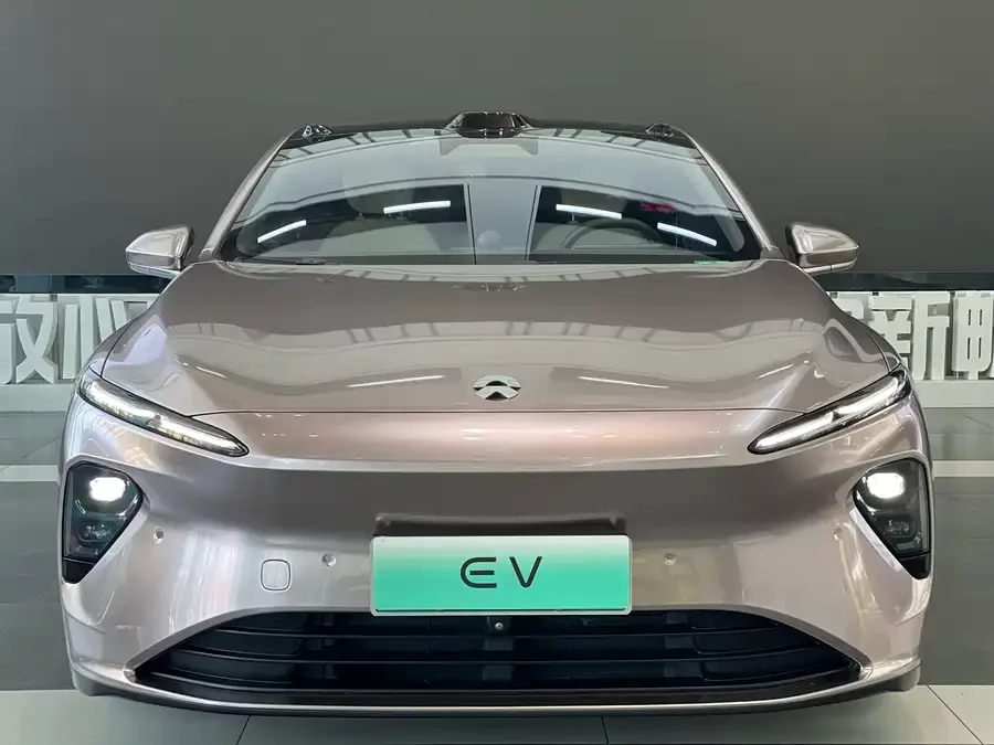 NIO ET7