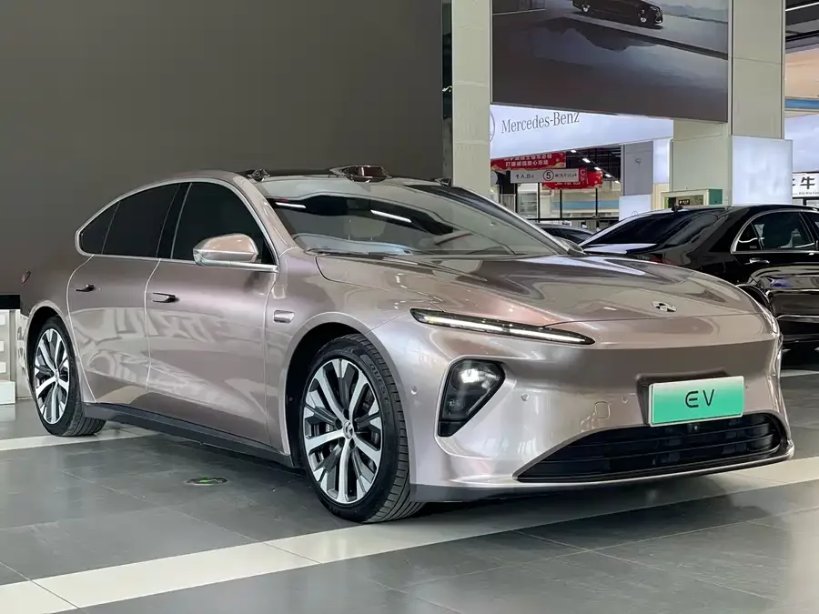 NIO ET7