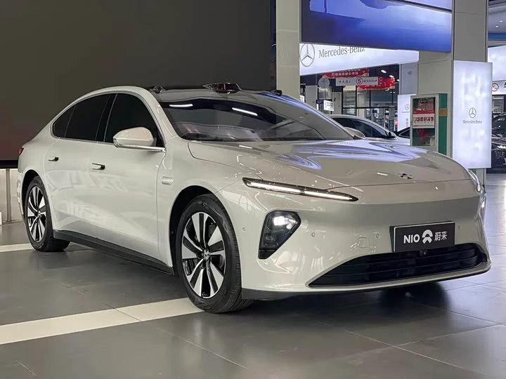 NIO ET7