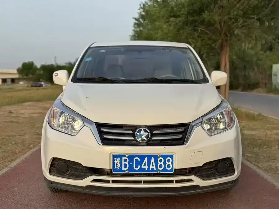 Venucia D50