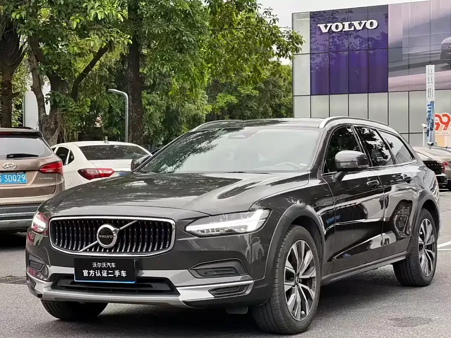 Volvo V90