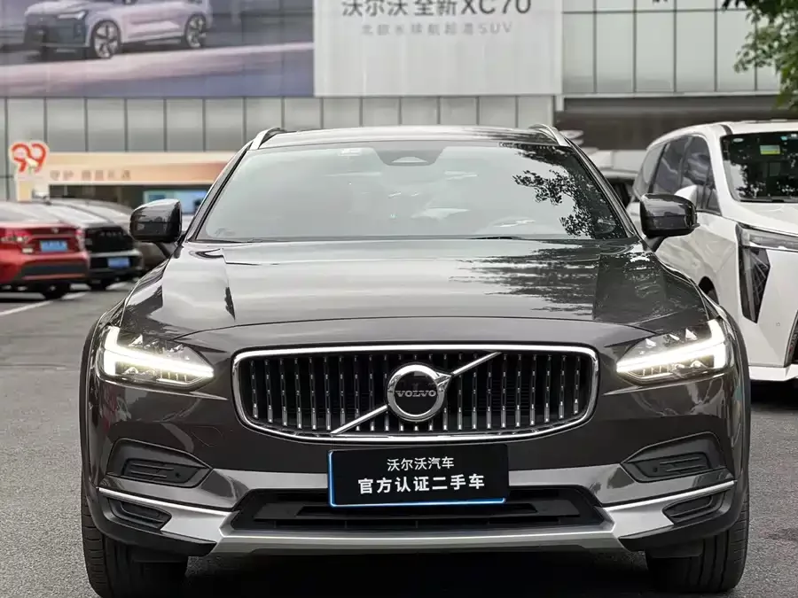 Volvo V90