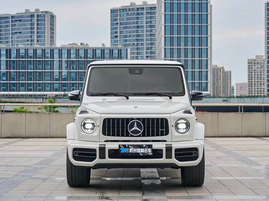 Mercedes Benz G-rated