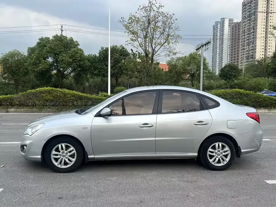 Hyundai Elantra / Celesta
