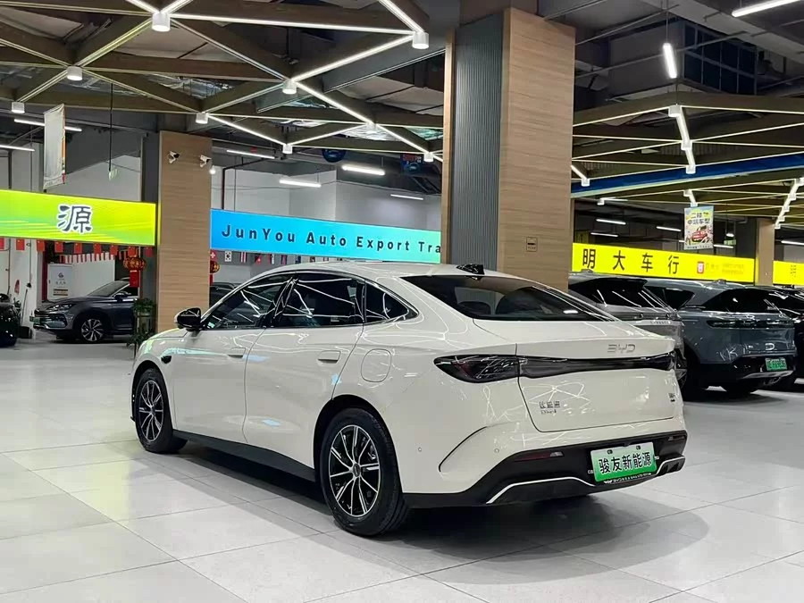 BYD Seal 06