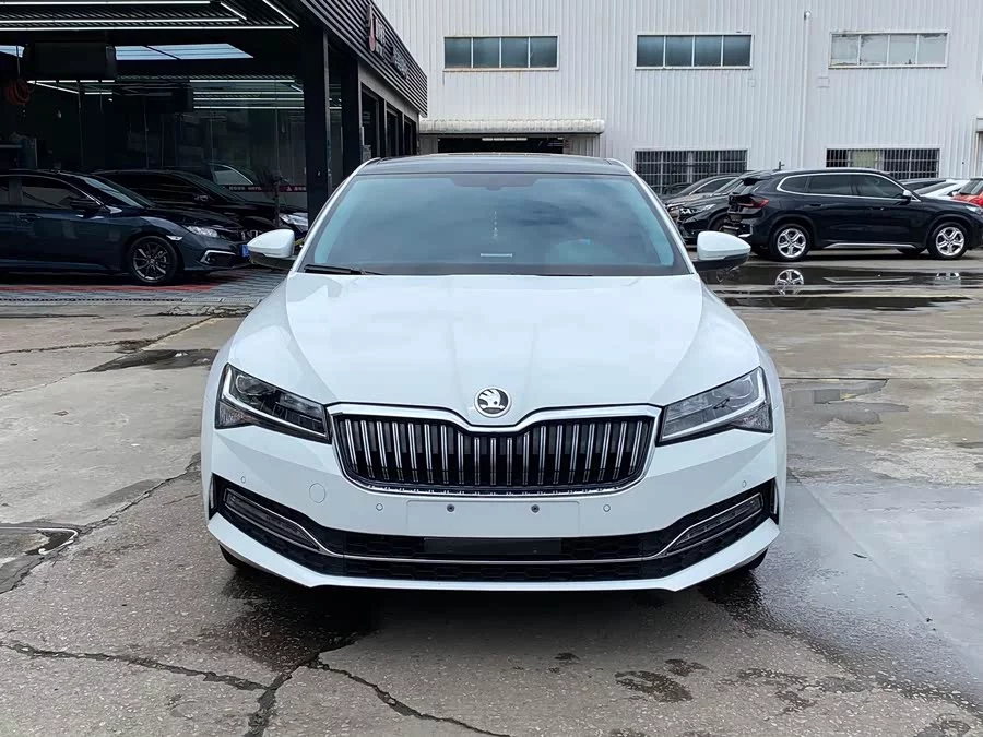 Skoda SuperB