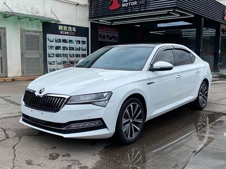 Skoda SuperB