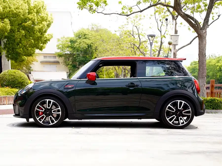 MINI JCW