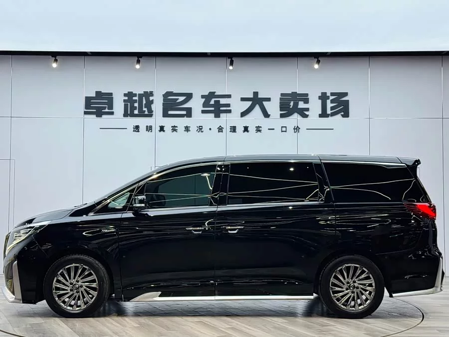 GAC Trumpchi M8