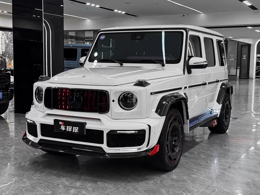 Mercedes Benz G-rated