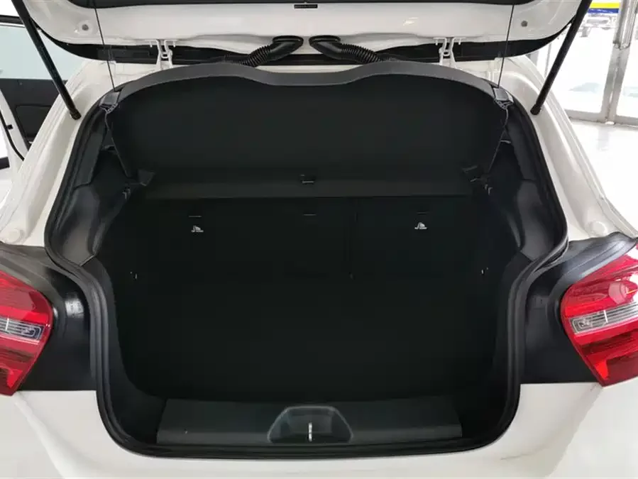 Mercedes-Benz Grade A