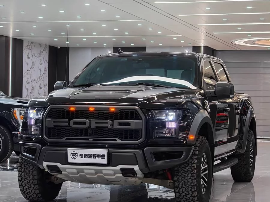 Ford F-150 Raptor