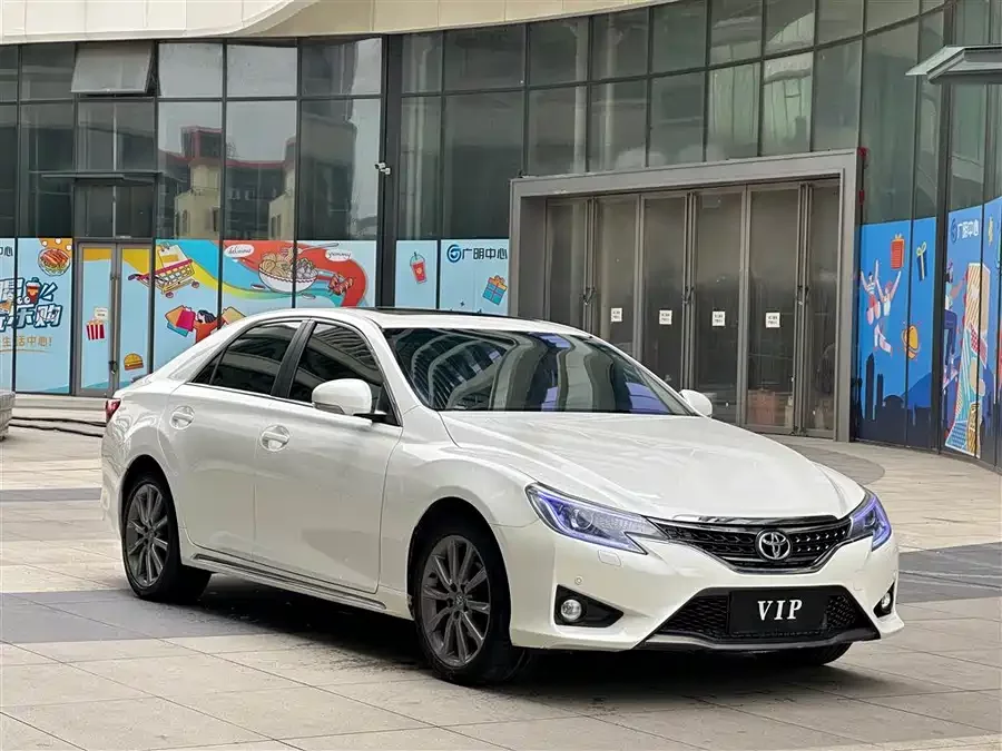Toyota Reiz