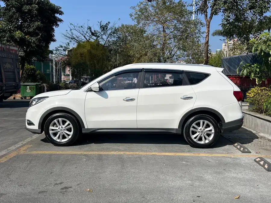 Dongfeng Fengguang 580