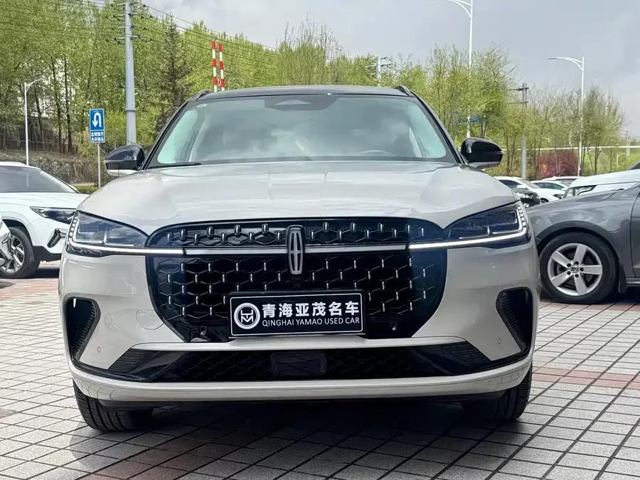 Lincoln Adventurer