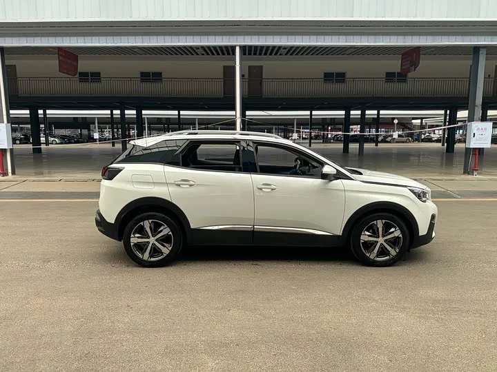 Peugeot 4008