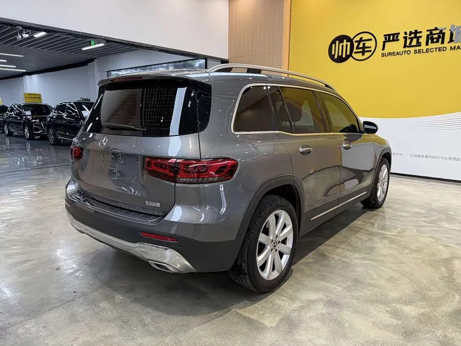Mercedes Benz GLB