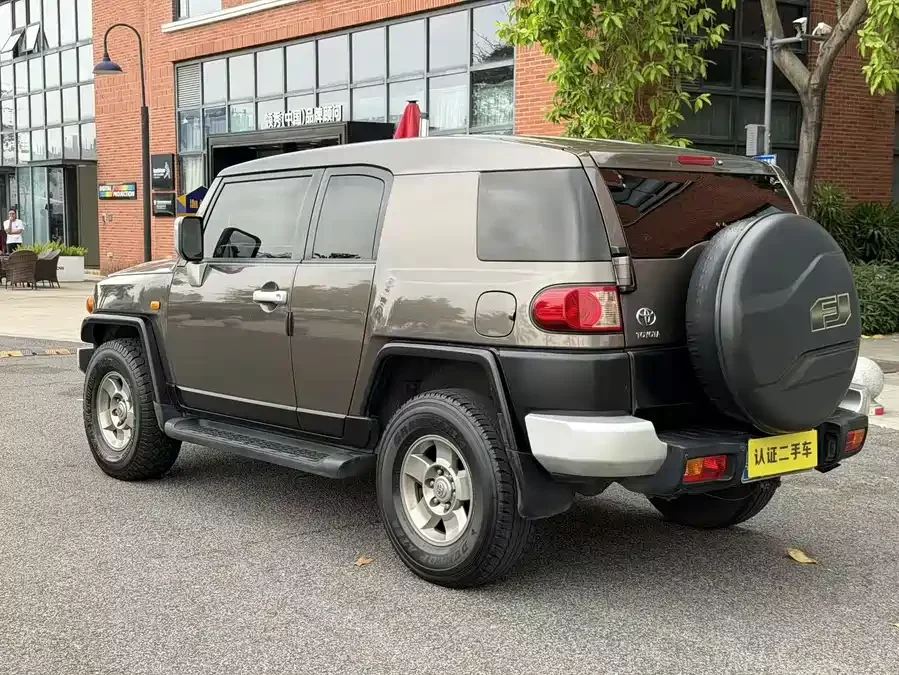 Toyota FJ Cruiser