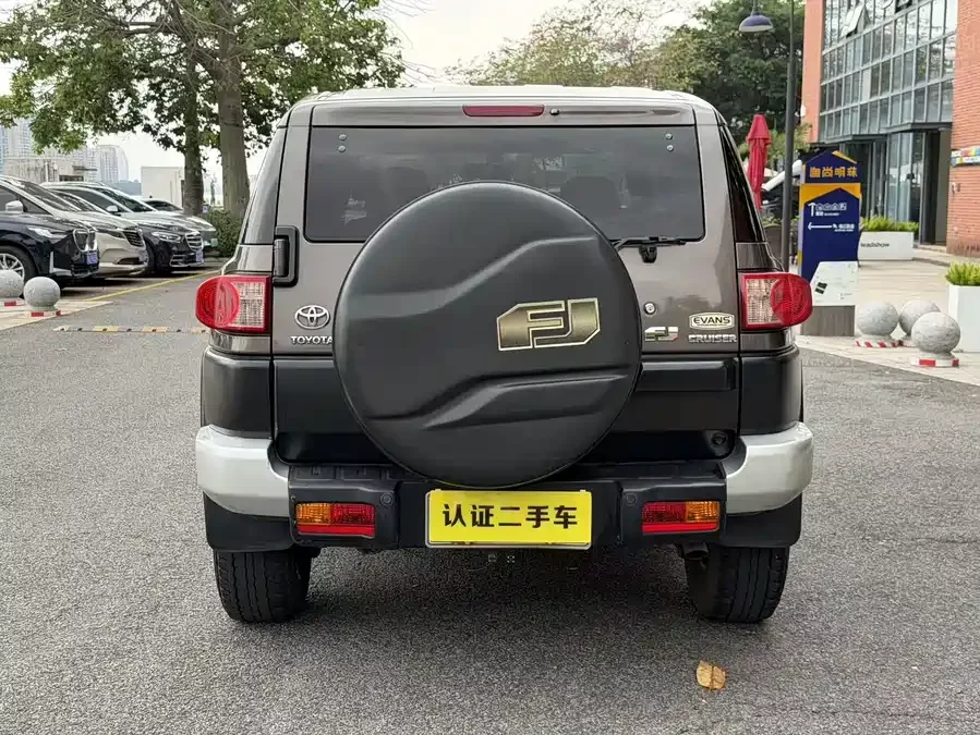 Toyota FJ Cruiser