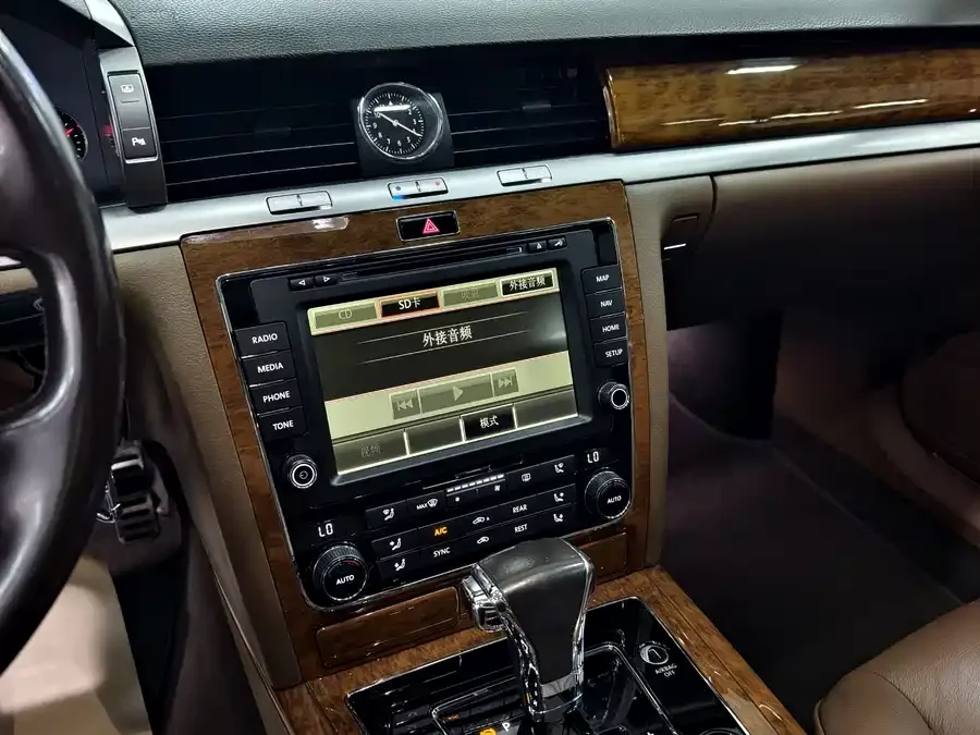 Volkswagen Phaeton / Phideon
