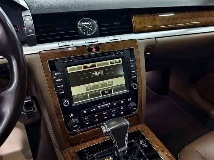 Volkswagen Phaeton / Phideon