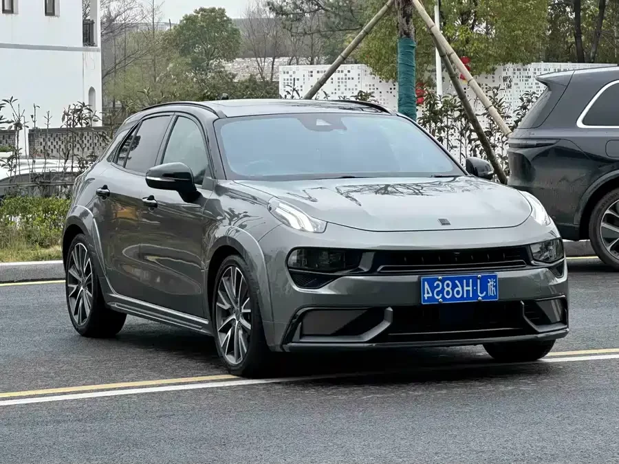 Lynk & Co 02 Hatchback