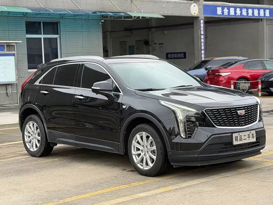 Cadillac XT4