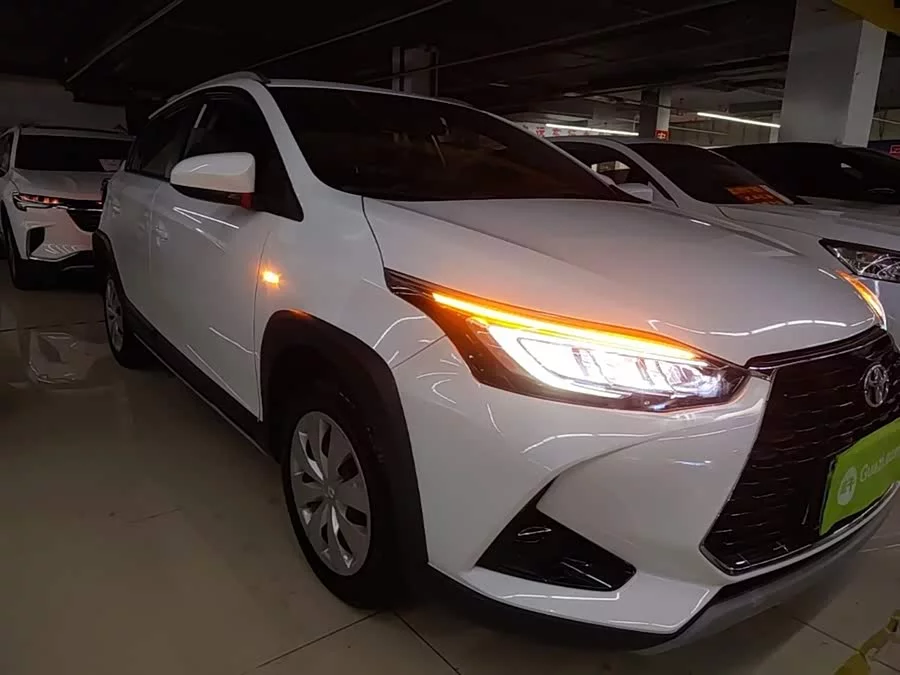 Toyota YARiS L