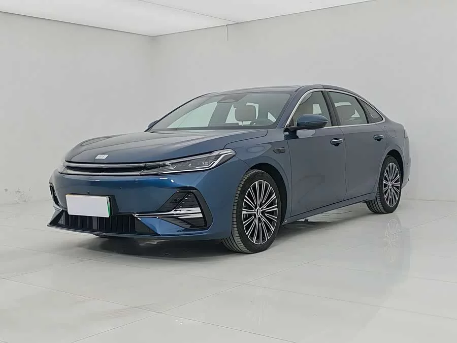 Geely Galaxy A7 EM