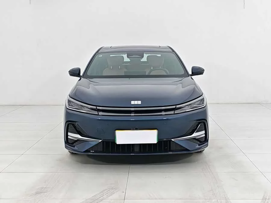 Geely Galaxy A7 EM